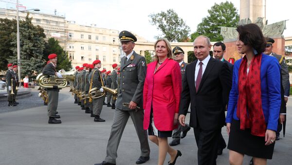 Рабочий визит президента РФ В. Путина в Австрию - Sputnik Кыргызстан