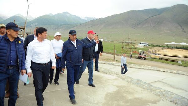 Рабочая поездка премьер-министра Мухаммедкалыя Абылгазиева в Иссык-Кульскую область / - Sputnik Кыргызстан