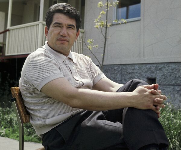 Писатель Чингиз Айтматов. - Sputnik Кыргызстан