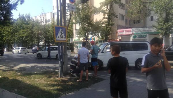 ДТП на пересечении улиц Токтогула и Тыныстанова в Бишкеке - Sputnik Кыргызстан