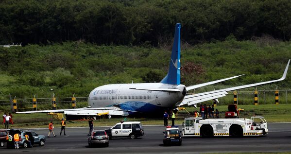 Жесткое приземлении самолета Boeing-737-800 в Маниле - Sputnik Кыргызстан