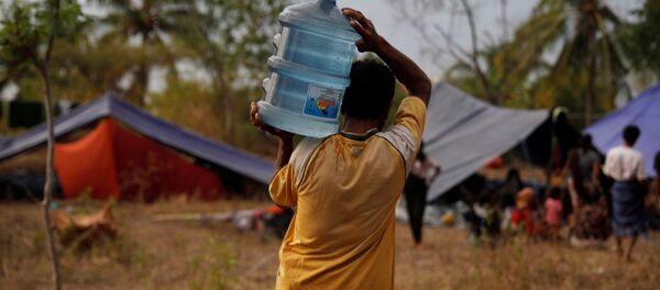 Последствия цунами в Индонезии - Sputnik Кыргызстан