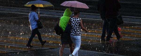 Дождь в Москве Дождь в Москве - Sputnik Кыргызстан