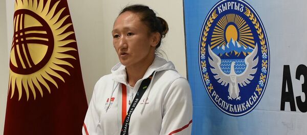 Айсулуу Тыныбекова Азиадада алтынга жетпей калышынын себебин түшүндүрдү. Видео - Sputnik Кыргызстан