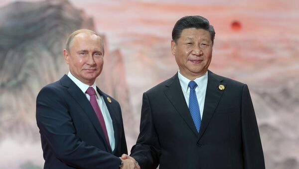 Президент РФ В. Путин на саммите ШОС в Китае. День второй - Sputnik Кыргызстан