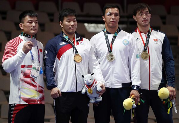 Деги качан алтын утам деп кейичүмүн... Азия чемпиону Үзүр Жусупбековдун маеги - Sputnik Кыргызстан