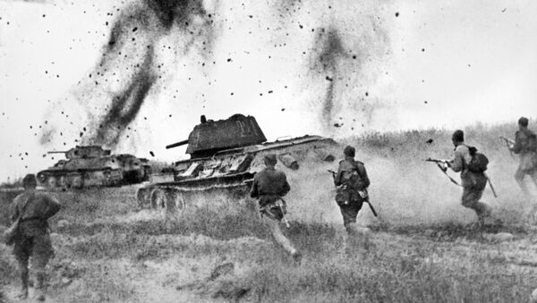 Курская дуга. Атака соединений 5 Гвардейской танковой армии в районе Прохоровки. 5 июля 1943 - Sputnik Кыргызстан