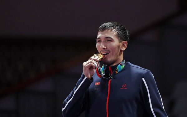 Жиу-житсучу Төрөкан Багынбай уулу Азия оюндарынан алгачкы алтын медалды алып келген - Sputnik Кыргызстан