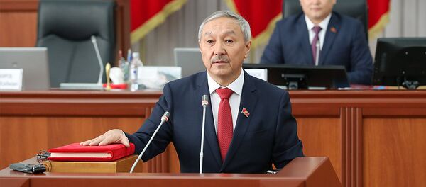 Депутат Жогорку Кенеша Бактыбек Турусбеков Депутат Жогорку Кенеша Бактыбек Турусбеков - Sputnik Кыргызстан