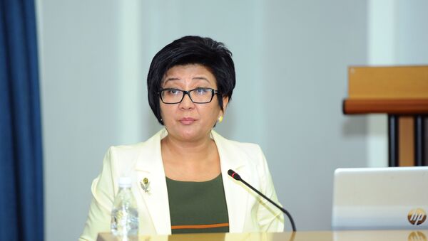 Эмгек жана социалдык өнүгүү министри Таалайкүл Исакунова. Архив - Sputnik Кыргызстан