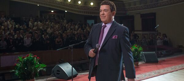 Советский и российский певец, народный артист СССР Иосиф Давыдович Кобзон. Архивное фото - Sputnik Кыргызстан