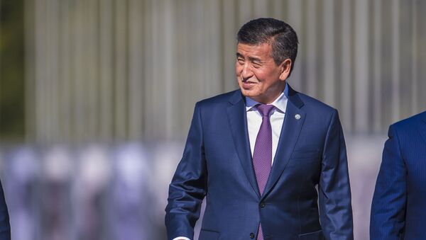 Архивное фото президента Кыргызстана Сооронбая Жээнбекова - Sputnik Кыргызстан