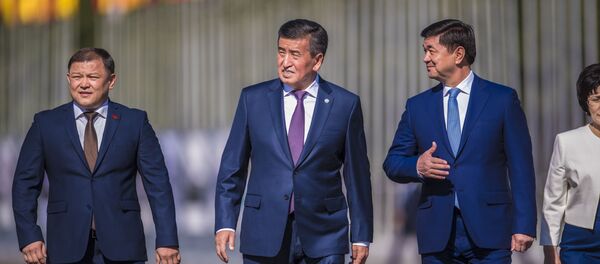 Президент Сооронбай Жээнбеков, премьер-министр Мухаммедкалый Абылгазиев и спикер Жогорку Кенеша Дастан Джумабеков. Архивное фото - Sputnik Кыргызстан