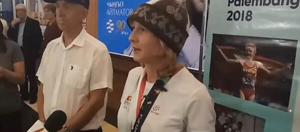 В аэропорту Манас встречают Дарью Маслову — видеотрансляция - Sputnik Кыргызстан