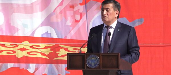 Сооронбай Жээнбеков эгемендүүлүктүн баасы кандай экенин айтты. Видео - Sputnik Кыргызстан