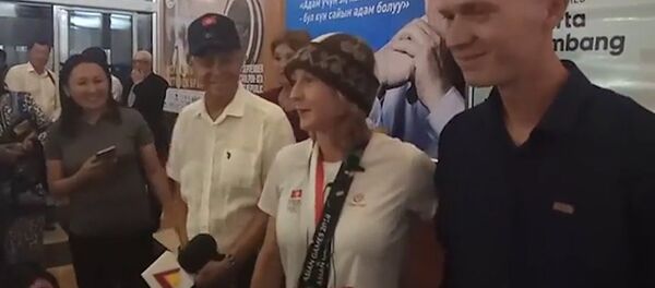 Азиада чемпиону Дарья Маслова жигитине турмушка чыкмай болду. Видео - Sputnik Кыргызстан