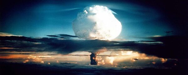 Испытание термоядерного взрывного устройства в США - Sputnik Кыргызстан