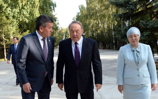 Назарбаев прибыл в Чолпон-Ату для участия в заседании Саммита глав-государств Совета сотрудничества тюркоязычных государств, который состоится завтра, 3 сентября - Sputnik Кыргызстан