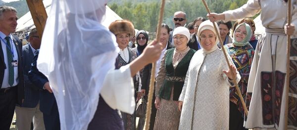 III Всемирных игр кочевников. 2 день. Этногородок Бишкек ордо в ущелье Кырчын - Sputnik Кыргызстан