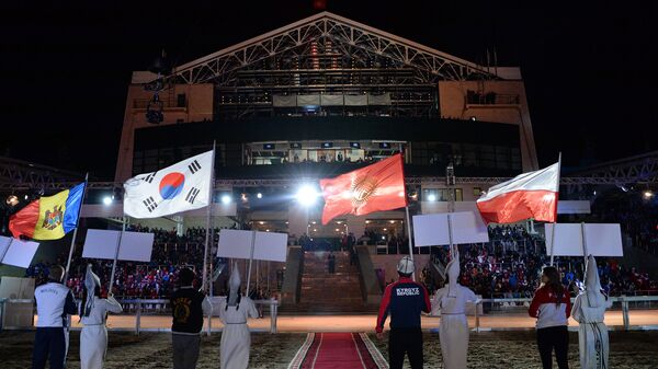 Флаги стран участниц ВИК на церемонии открытия III Всемирных игр кочевников. Архивное фото - Sputnik Кыргызстан