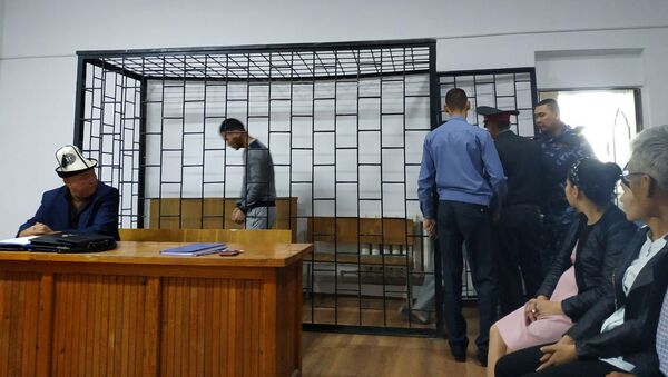 Первое судебное заседание по делу об убийстве Бурулай Турдали кызы в Кара-Балте - Sputnik Кыргызстан