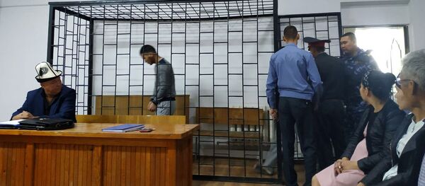 Первое судебное заседание по делу об убийстве Бурулай Турдали кызы в Кара-Балте - Sputnik Кыргызстан