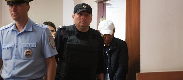 Рассмотрение ходатайства следствия об аресте подозреваемого в убийстве сотрудника полиции - Sputnik Кыргызстан