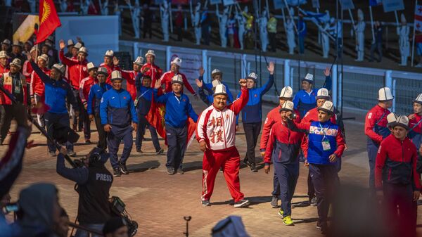 Көчмөндөрдүн дүйнөлүк III оюндарынын ачылыш аземине кыргыз спортчулары - Sputnik Кыргызстан