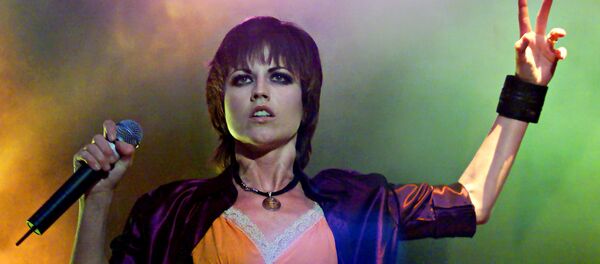 Вокалистка The Cranberries Долорес О'Риордан - Sputnik Кыргызстан