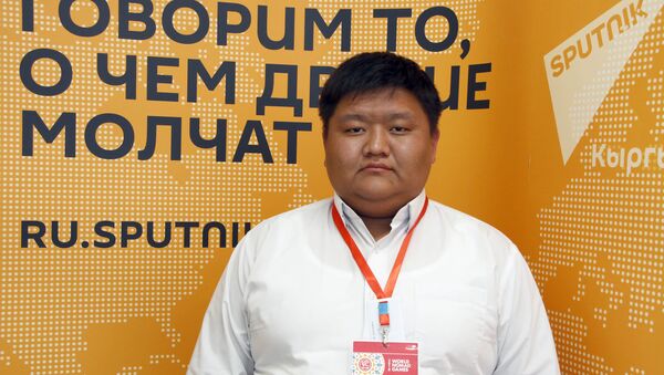 Руководитель секретариата ВИК Нурсултан Аденов - Sputnik Кыргызстан