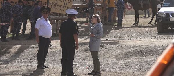 Умеет ли милиция на Иссык-Куле говорить по-английски? Видеоэксперимент - Sputnik Кыргызстан