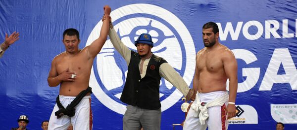 Победителем турнира Великая борьба кочевников на III Всемирных играх кочевников стал борец Айдын Монгуш из Тывы (Россия) - Sputnik Кыргызстан