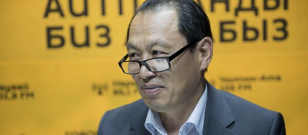 Кыргызстан Кинематографисттер союзунун төрагасы Таалайбек Кулмендеев. Архивдик сүрөт - Sputnik Кыргызстан