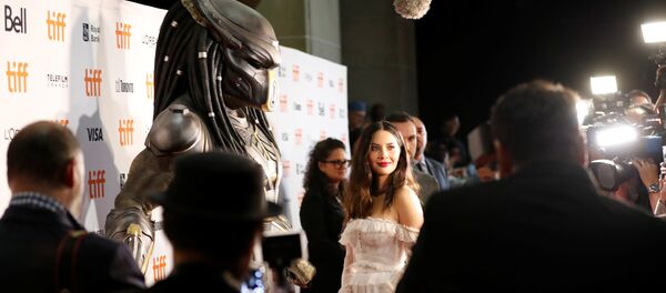 Премьера фильма режиссера Шейна Блэка Хищник - Sputnik Кыргызстан