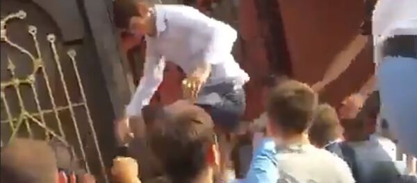 Массовая драка со стрельбой на чеченской свадьбе. Видео - Sputnik Кыргызстан