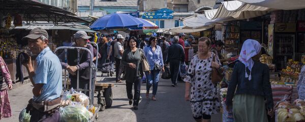 Работа Ошского рынка в Бишкеке - Sputnik Кыргызстан