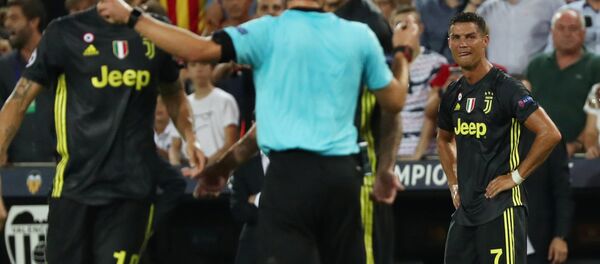 Нападающий итальянского клуба Ювентус Криштиану Роналду - Sputnik Кыргызстан