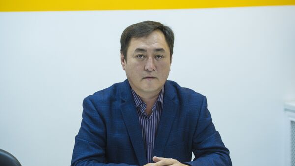 Заведующий отделением экстренной, плановой, консультативной медицинской помощи (ОЭМП) Национального госпиталя Нарынбек Акматов - Sputnik Кыргызстан