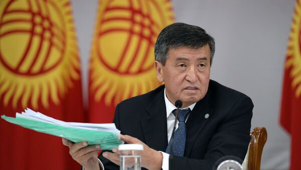 Визит президента КР Сооронбая Жээнбекова в Кеминский район - Sputnik Кыргызстан