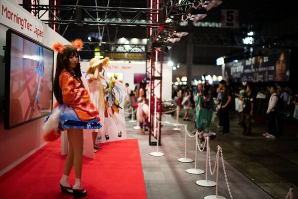 Девушка на Tokyo Game Show в Японии - Sputnik Кыргызстан