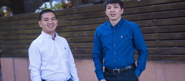 Бизнесмены Марат Дуйшоналиев (слева) и Тилек Сапарбаев - Sputnik Кыргызстан