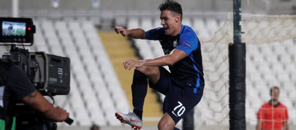 Игрок швейцарского футбольного клуба Цюрих Беньямин Кололи - Sputnik Кыргызстан