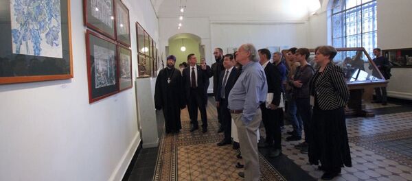 Выставка посвященная юбилею Чингиза Айтматова Санкт-Петербурге - Sputnik Кыргызстан