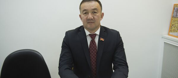 Лидер фракции Республика — Ата-Журт Жыргалбек Турускулов - Sputnik Кыргызстан