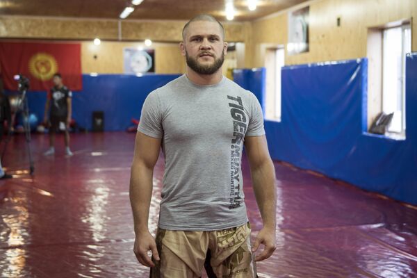 Кыргызстанский боец ММА Рафаэль Физиев - Sputnik Кыргызстан