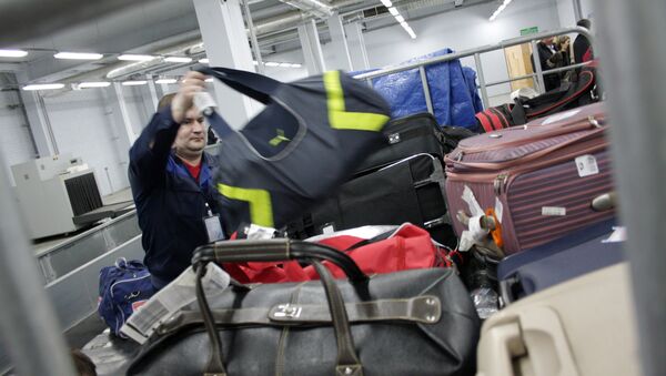 Прием багажа в аэропорту. Архивное фото - Sputnik Кыргызстан