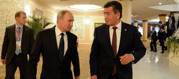 Кыргызстандын президенти Сооронбай Жээнбеков жана Россиянын лидери Владимир Путин. Архив Кыргызстандын президенти Сооронбай Жээнбеков жана Россиянын лидери Владимир Путин. Архив - Sputnik Кыргызстан