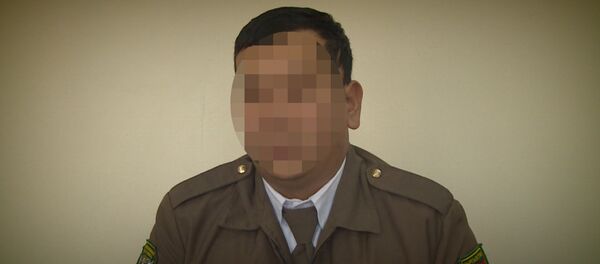 Кайра келбейм деген! Террорчуларды КРге киргизди делген чек арачылар сурагы Кайра келбейм деген! Террорчуларды КРге киргизди делген чек арачылар сурагы - Sputnik Кыргызстан