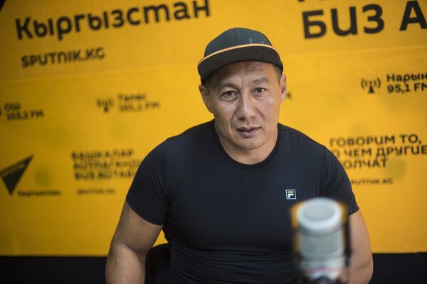 Рефери международного уровня смешанных единоборств Мирбек Буларкиев - Sputnik Кыргызстан