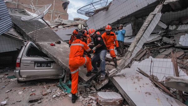 Землетрясение в городе Палу в Индонезии - Sputnik Кыргызстан